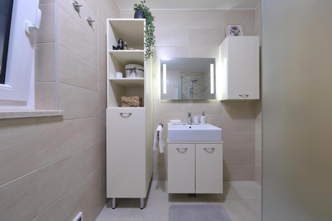 Apartma Leda Kozino